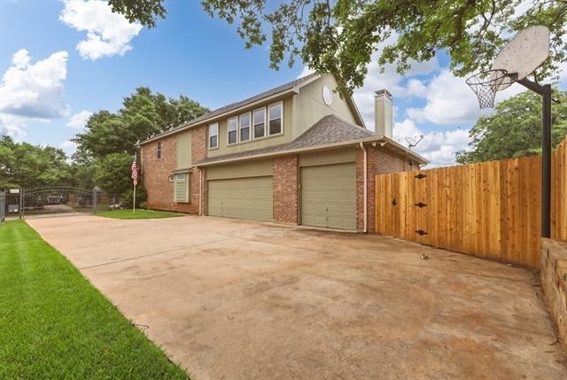 7612 Oak Knoll Drive - Photo 3