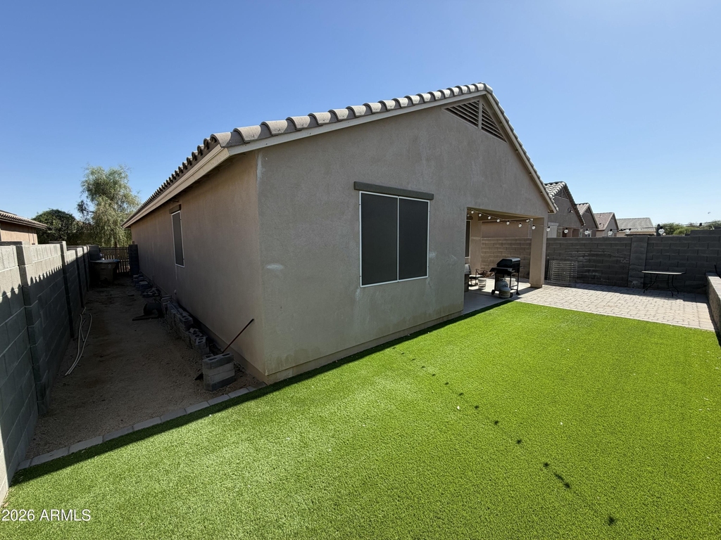 24740 W Jessica Lane - Photo 18