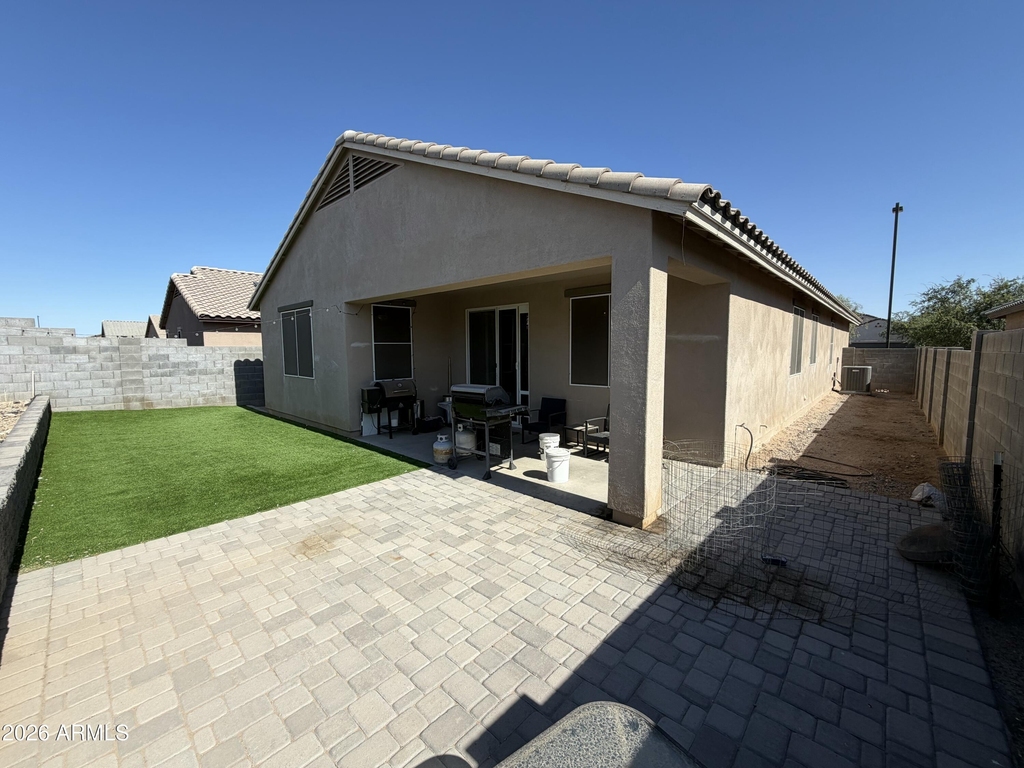 24740 W Jessica Lane - Photo 16