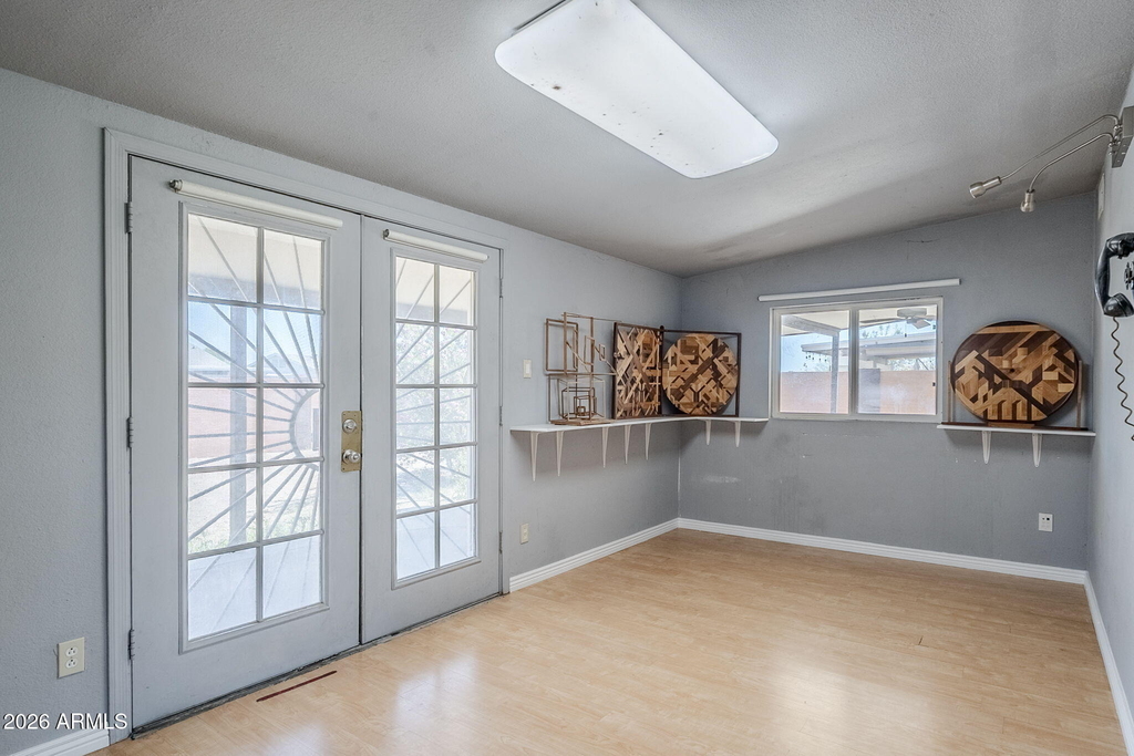 1022 W Apollo Avenue - Photo 39