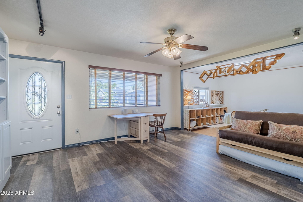 1022 W Apollo Avenue - Photo 22