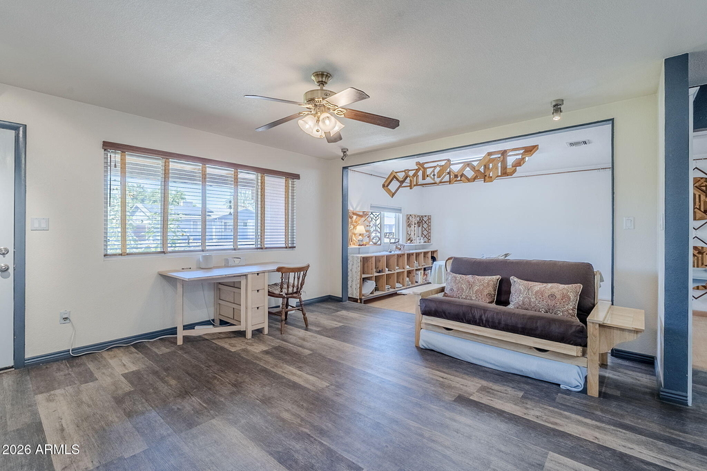 1022 W Apollo Avenue - Photo 23