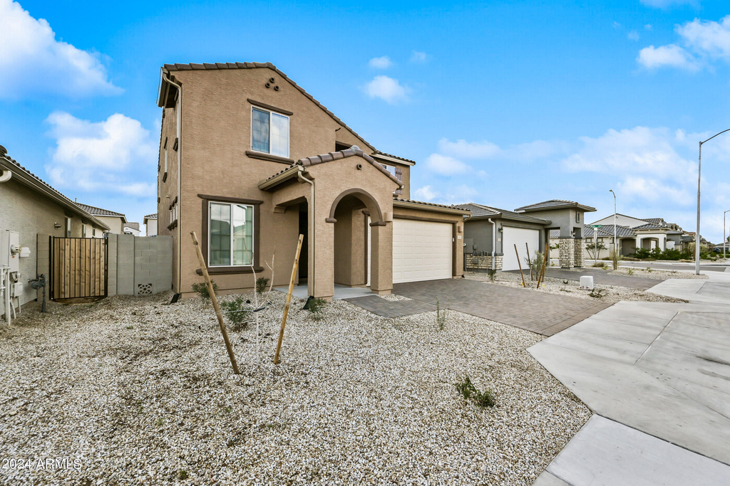 8961 W San Juan Avenue - Photo 1