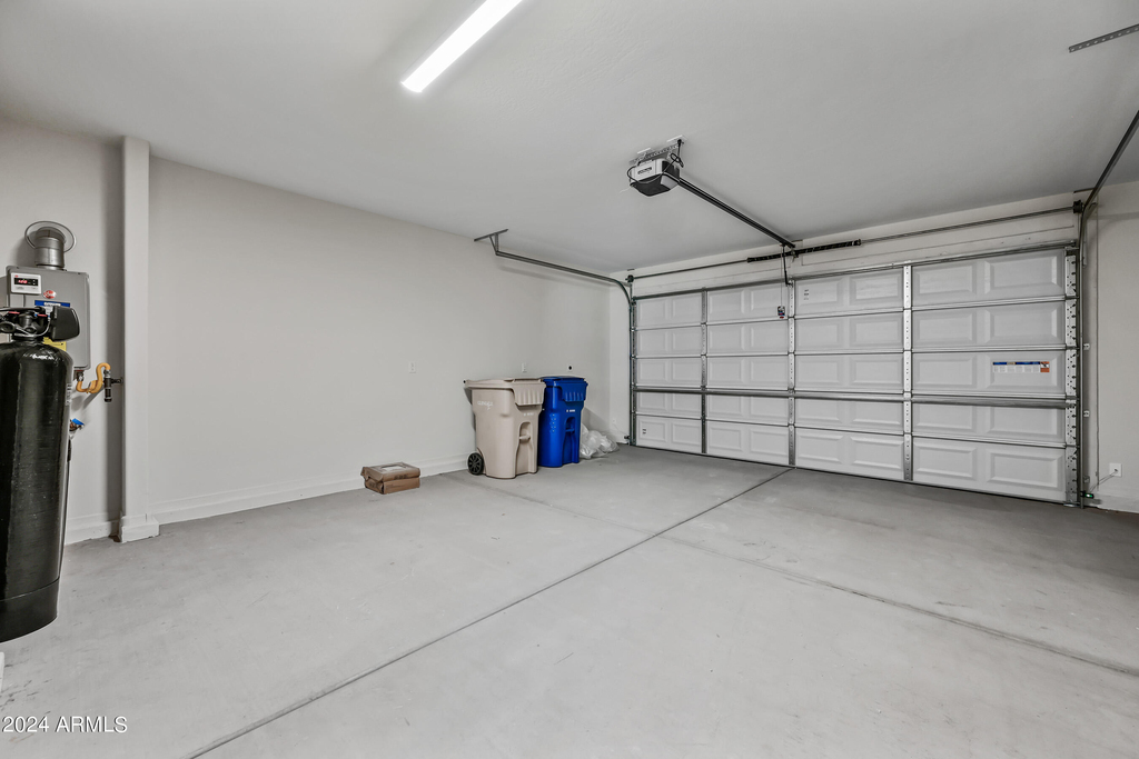 8961 W San Juan Avenue - Photo 13