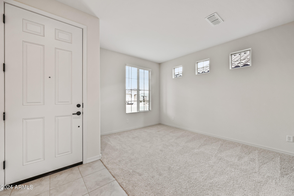 8961 W San Juan Avenue - Photo 3