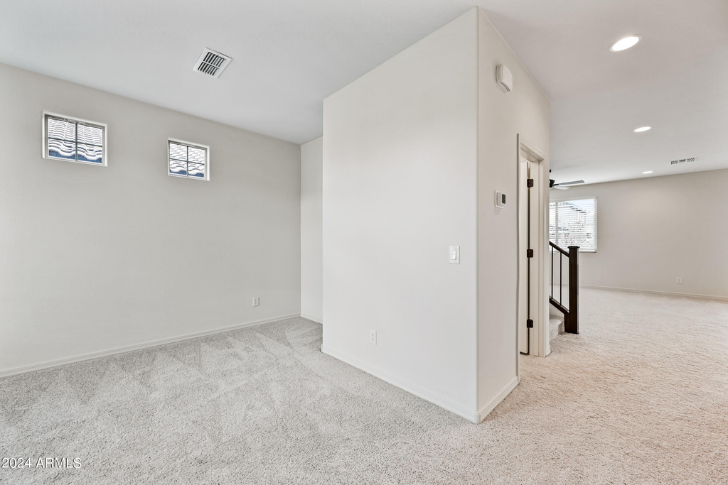 8961 W San Juan Avenue - Photo 2