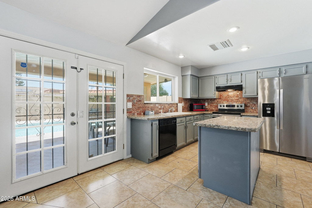 5654 W Mountain View Road - Photo 10