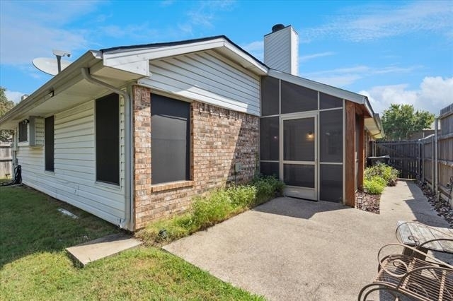 2232 Turf Club Drive - Photo 12