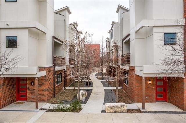 345 College Avenue - Photo 29