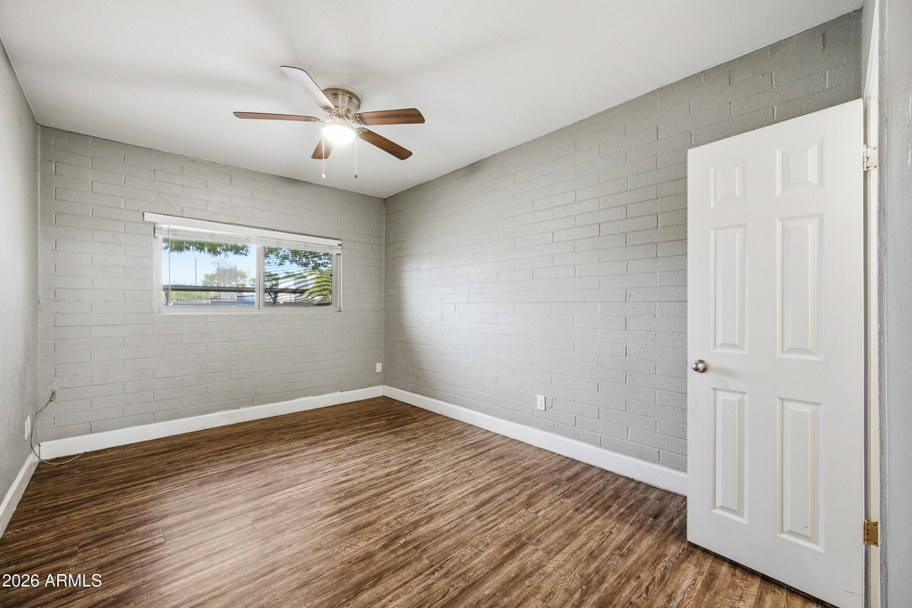 1518 W Colter Street - Photo 11