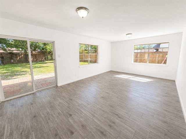 2309 E Mitchell Street - Photo 4