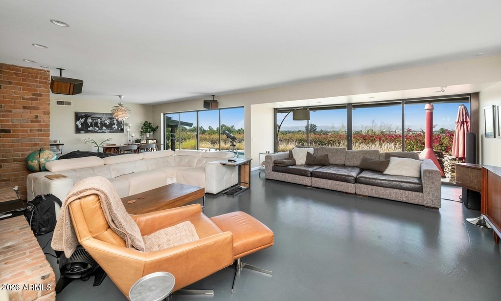 5526 N Camelback Canyon Drive - Photo 2
