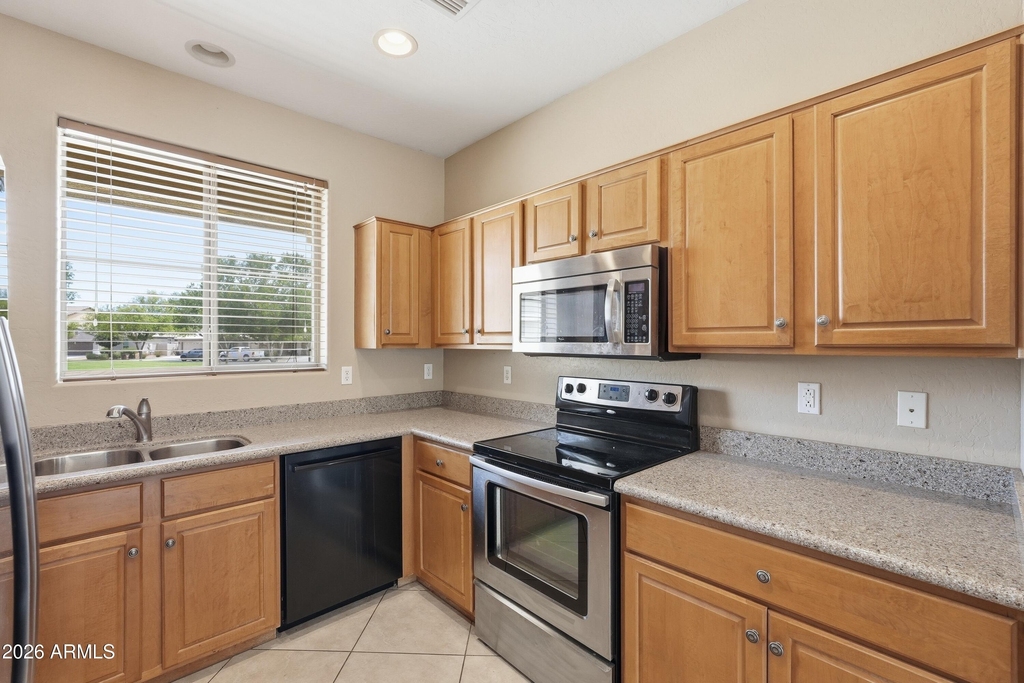 18184 N Calacera Street - Photo 4
