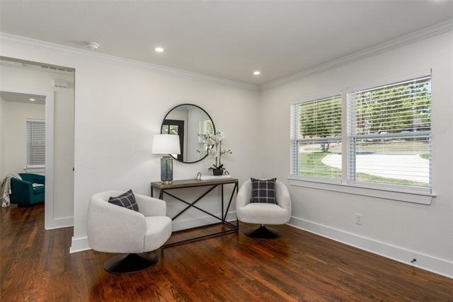 707 S College Street - Photo 4