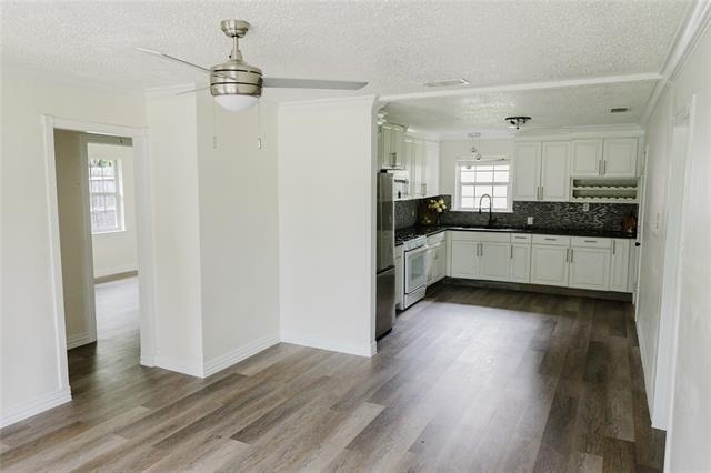 1528 Longview Street - Photo 2