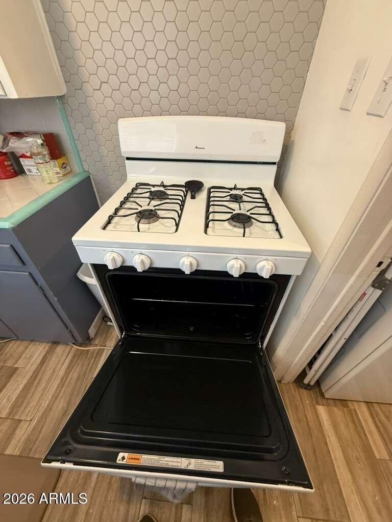 1224 N F Avenue - Photo 8