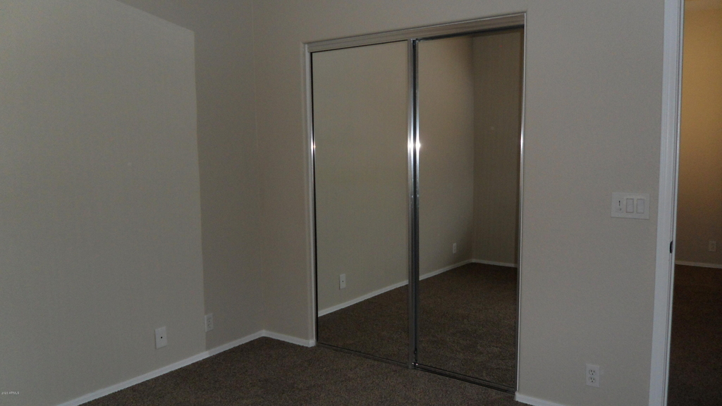 9008 W Quail Avenue - Photo 18