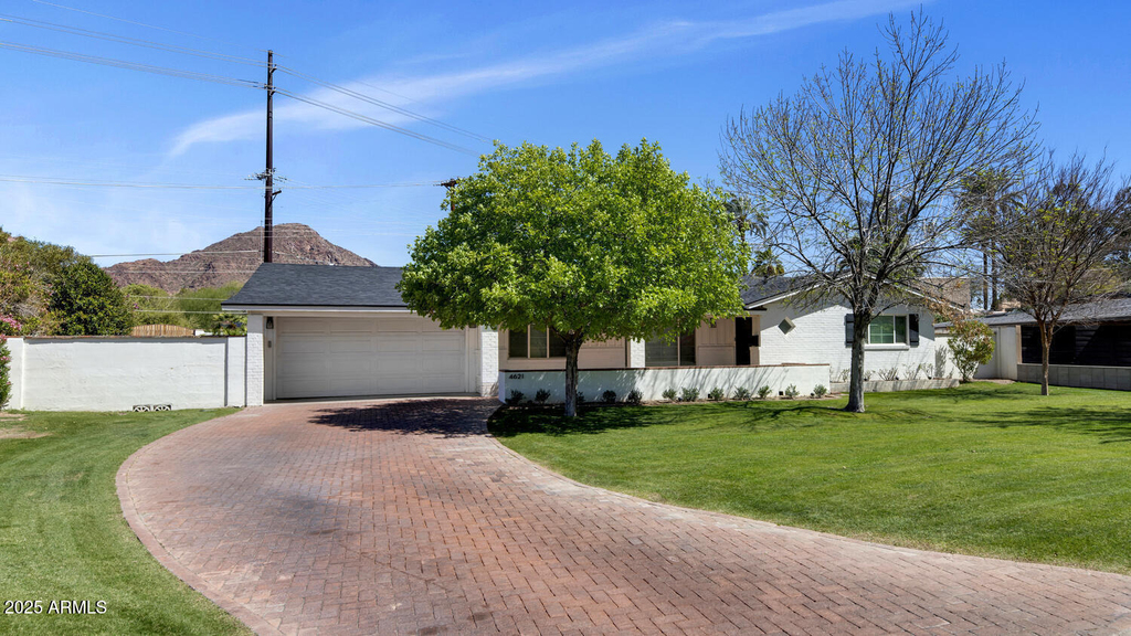 4621 N 43rd Street - Photo 0