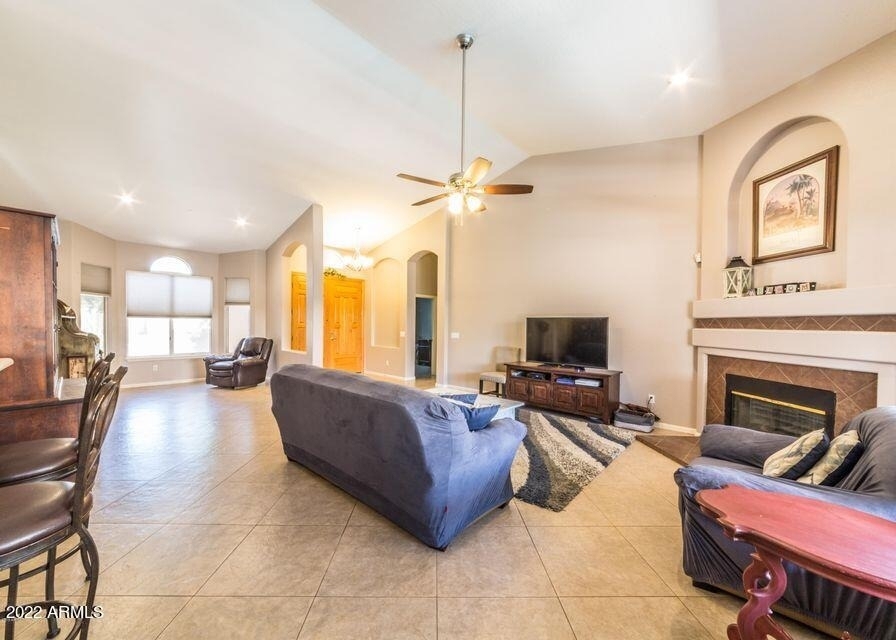 13352 W Alvarado Drive - Photo 9