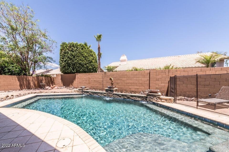 13352 W Alvarado Drive - Photo 3