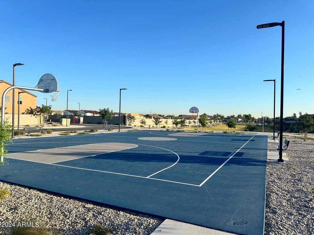 2340 W Sunland Avenue - Photo 22