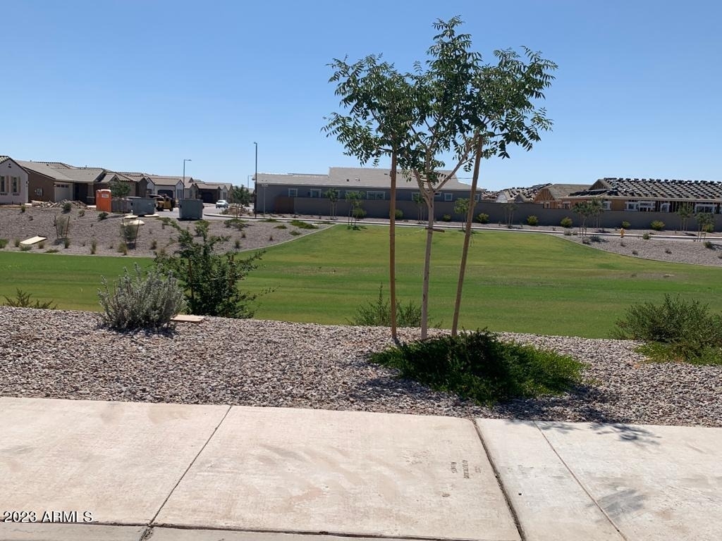 2340 W Sunland Avenue - Photo 18