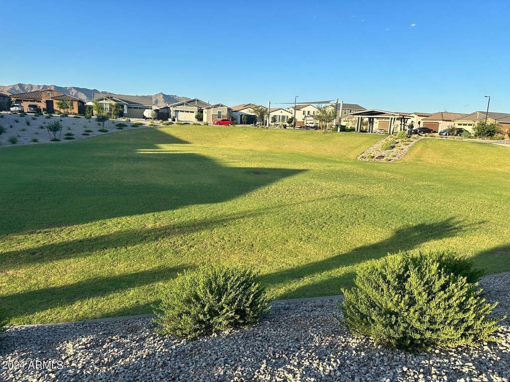 2340 W Sunland Avenue - Photo 19