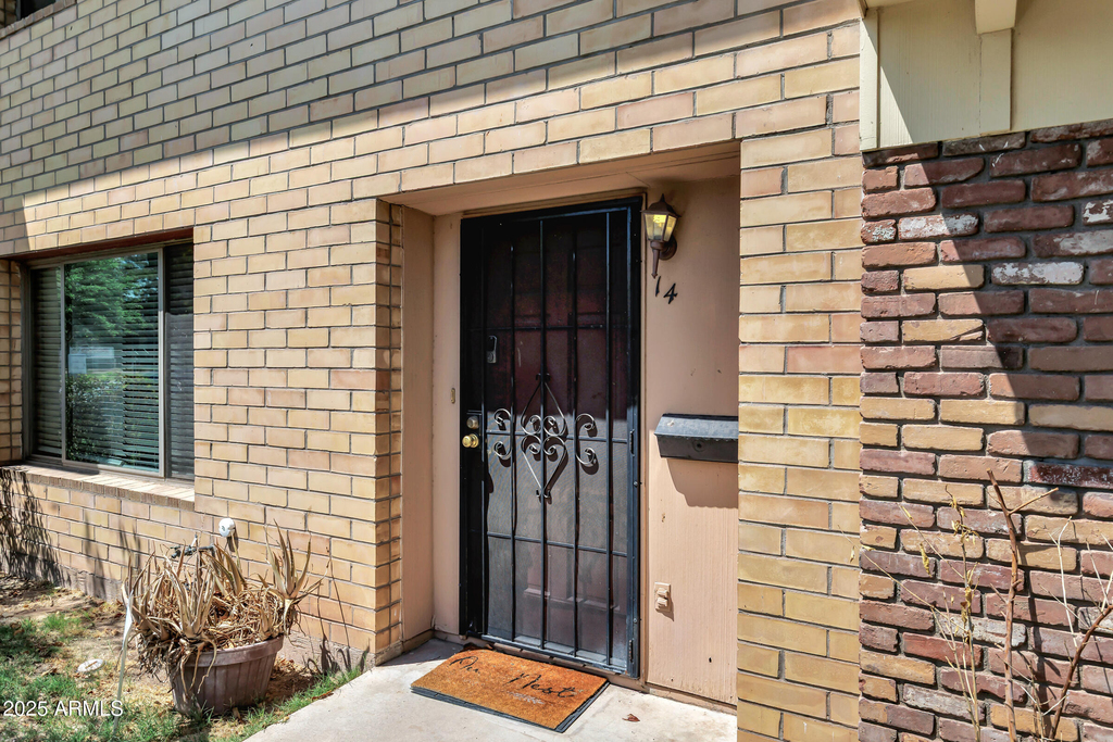 14 E Hermosa Drive - Photo 3