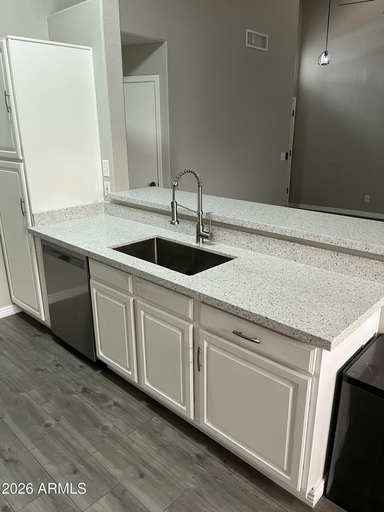 255 S Kyrene Road - Photo 1