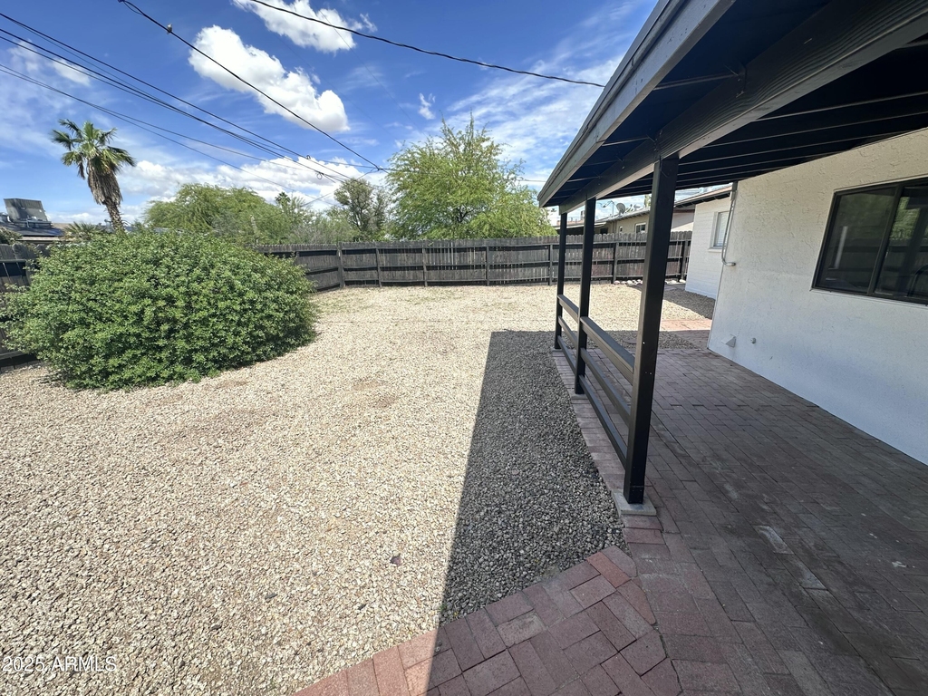 1050 W Romo Jones Street - Photo 18