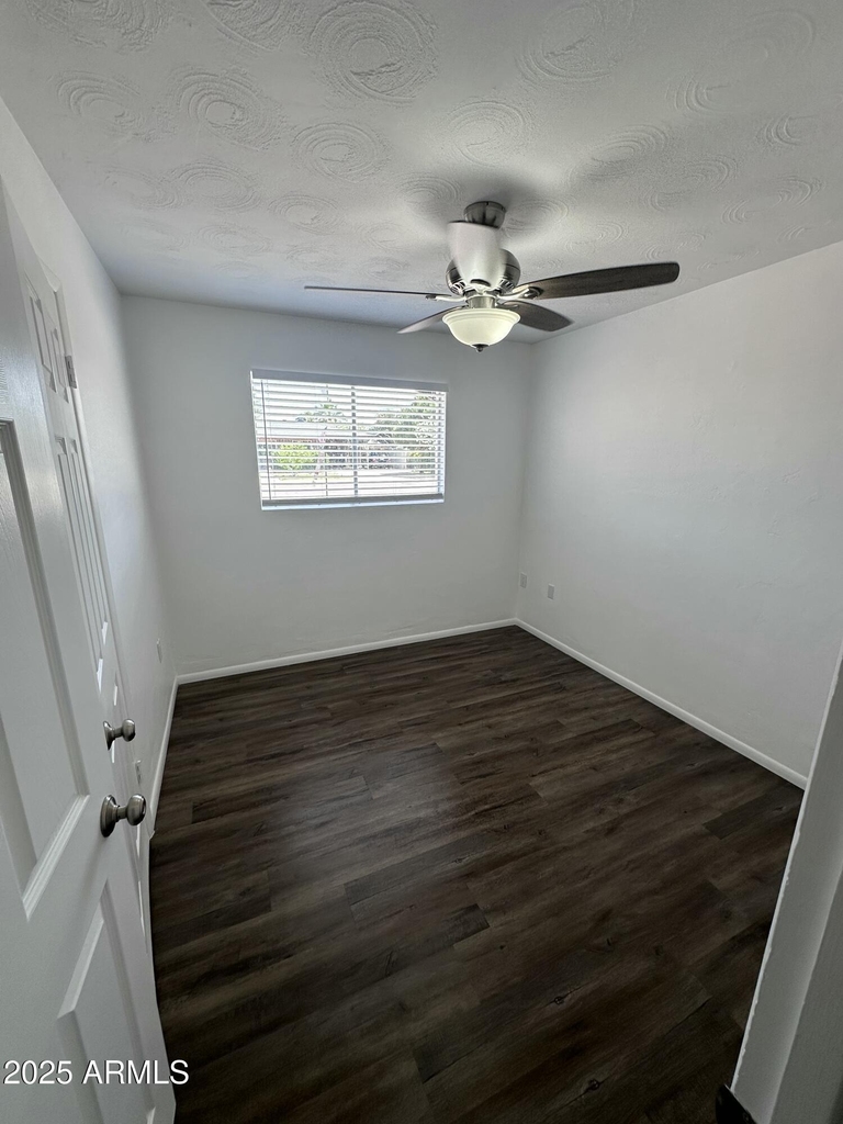 1050 W Romo Jones Street - Photo 15