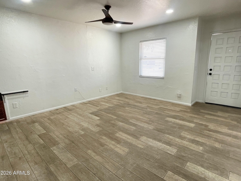 423 S Terry Lane - Photo 3