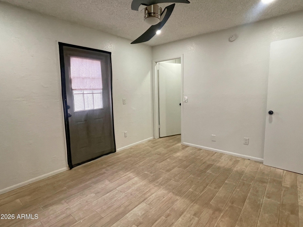423 S Terry Lane - Photo 9