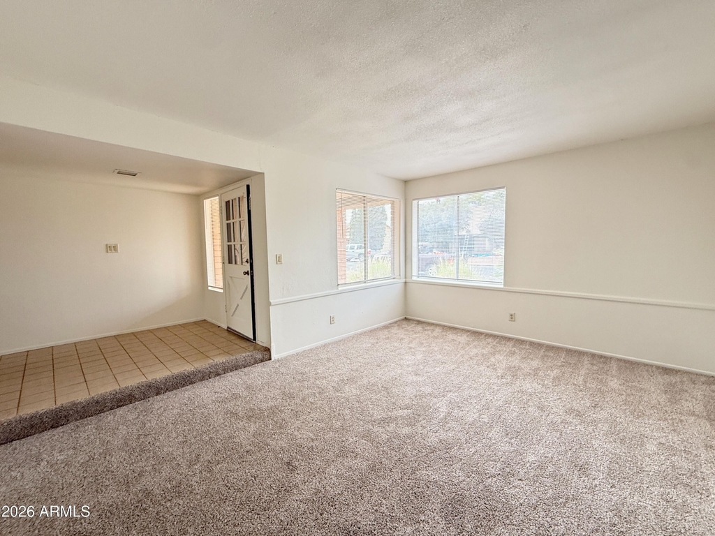 1016 W Nido Avenue - Photo 5