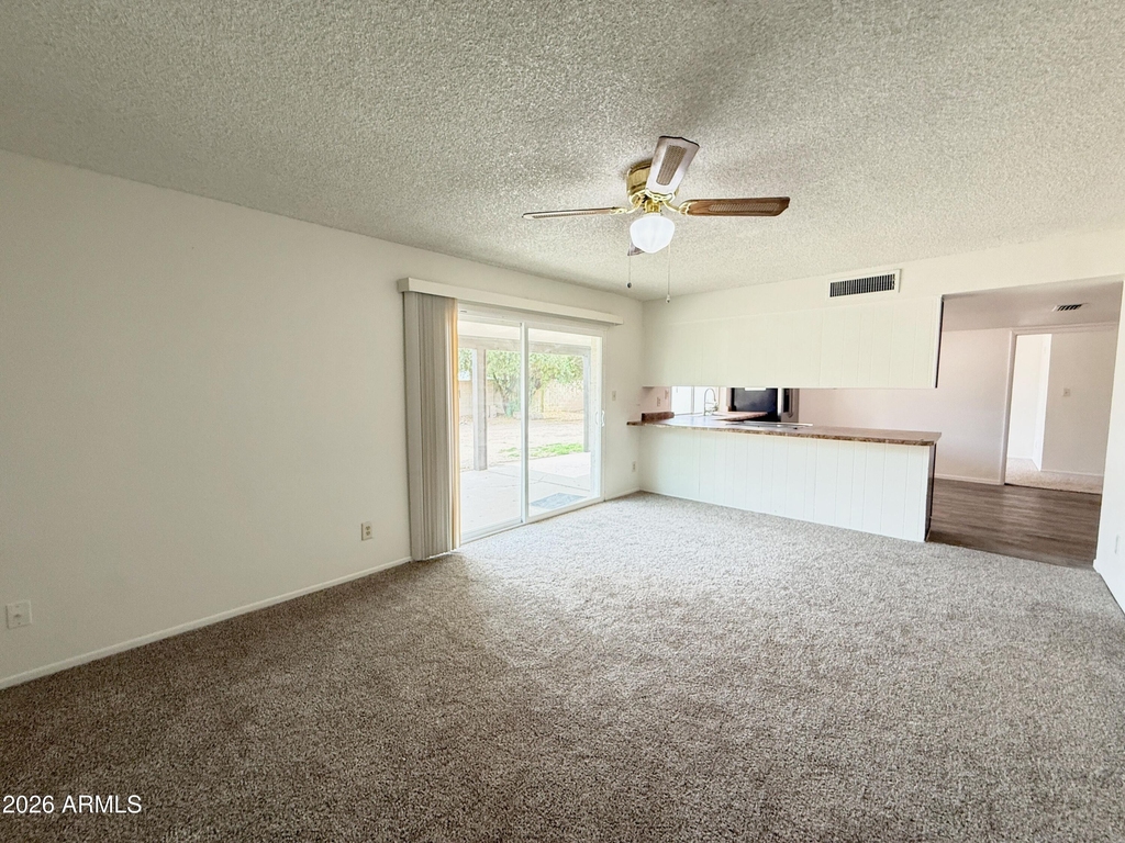 1016 W Nido Avenue - Photo 10