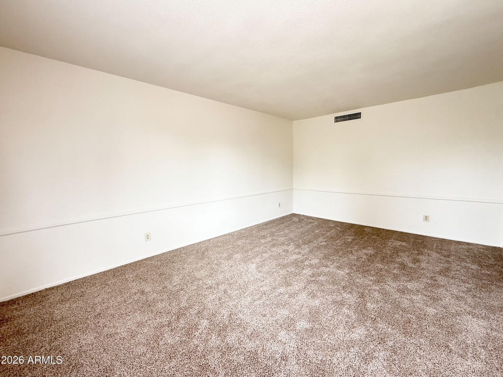 1016 W Nido Avenue - Photo 3