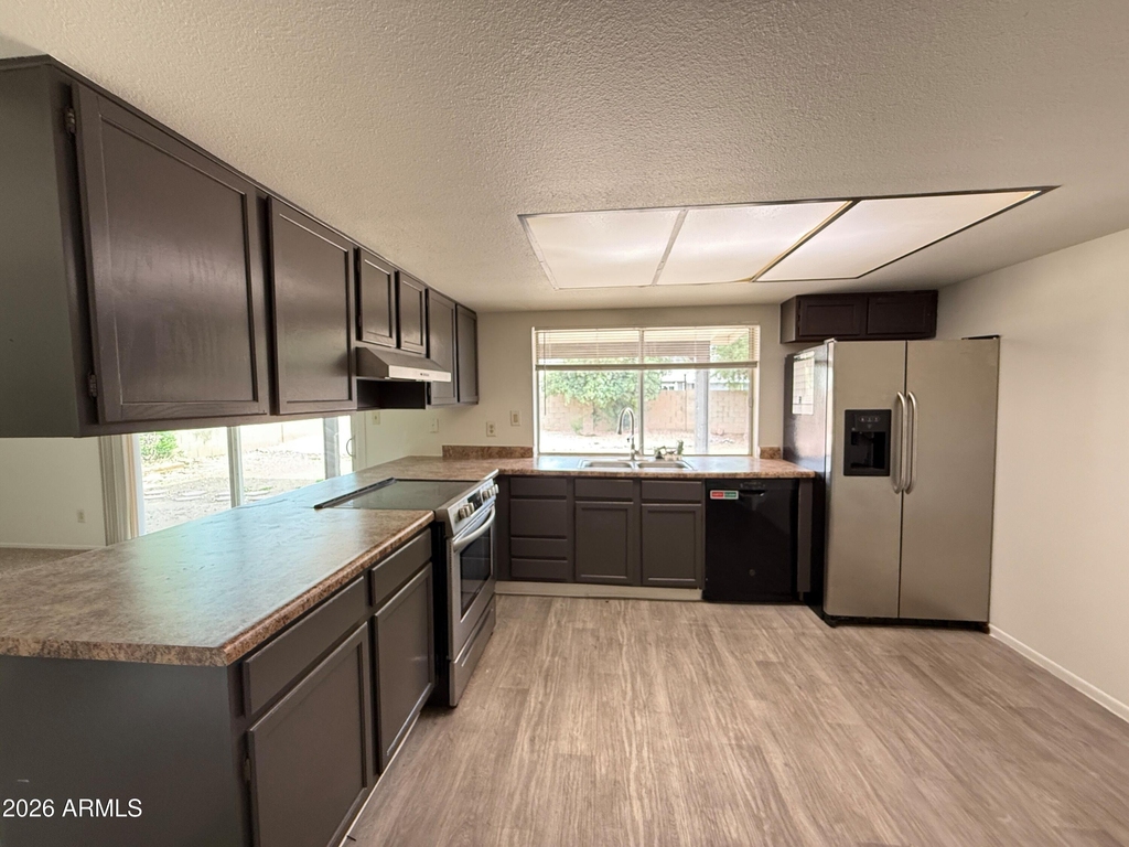 1016 W Nido Avenue - Photo 7