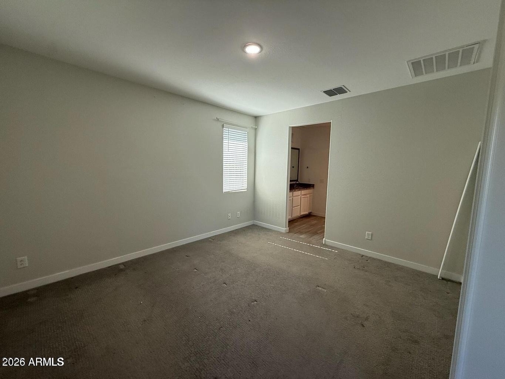 327 W Tamarack Drive - Photo 9