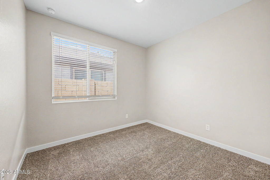 327 W Tamarack Drive - Photo 19