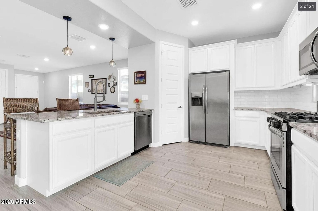 327 W Tamarack Drive - Photo 4