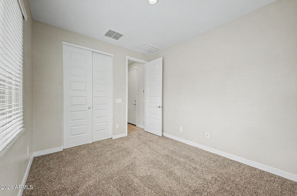 327 W Tamarack Drive - Photo 18