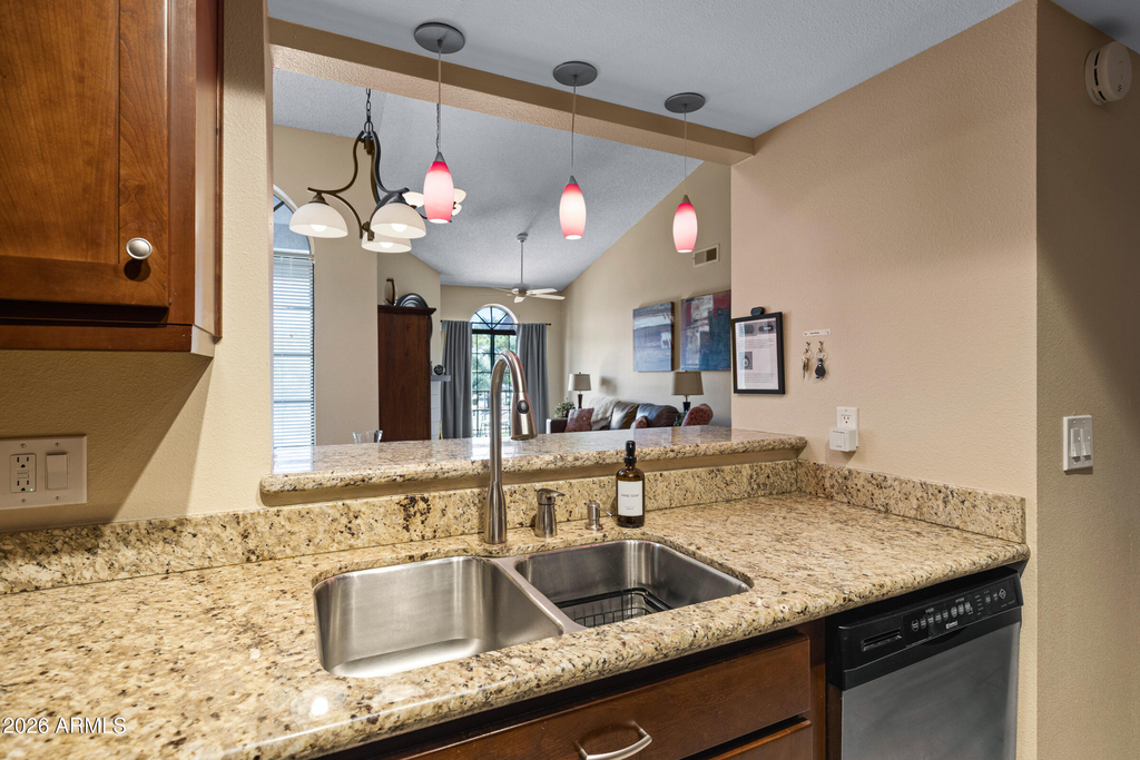 11011 N 92nd Street - Photo 12