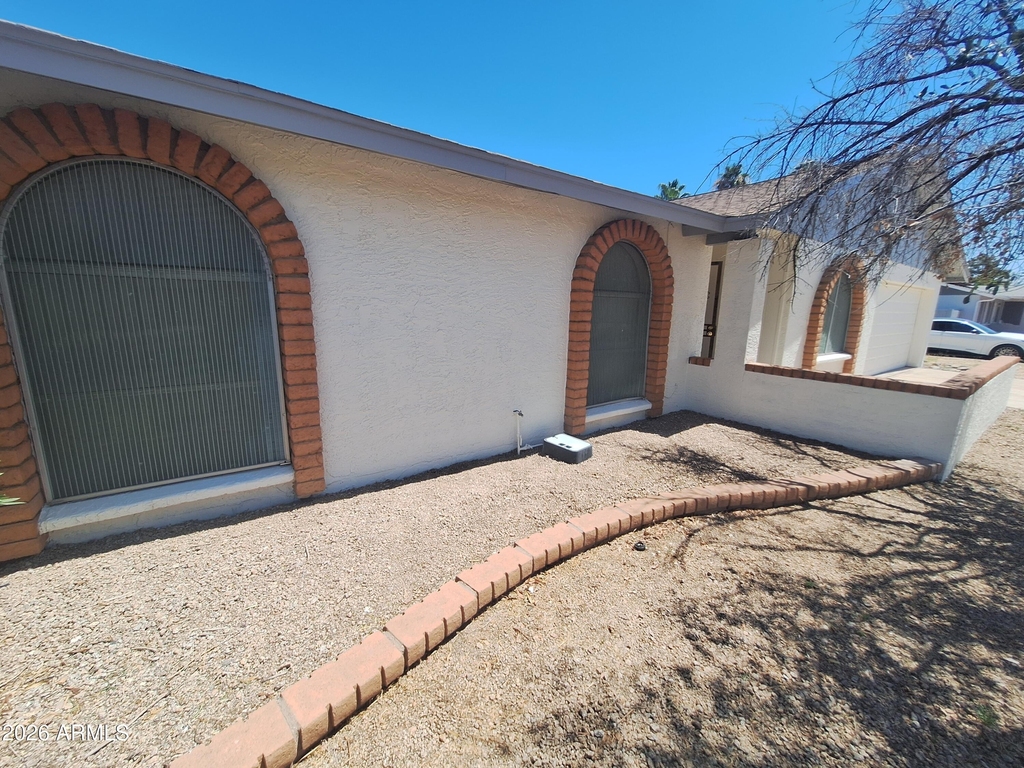 4142 W Sunnyside Avenue - Photo 2