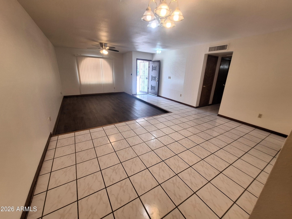 4142 W Sunnyside Avenue - Photo 4