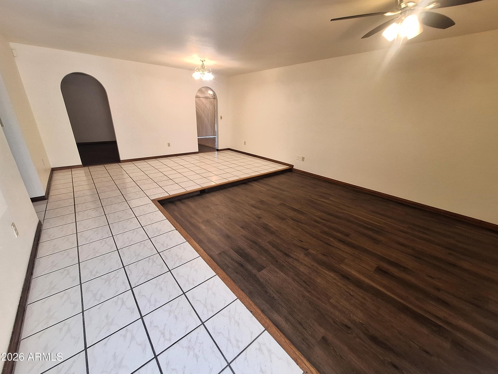 4142 W Sunnyside Avenue - Photo 9