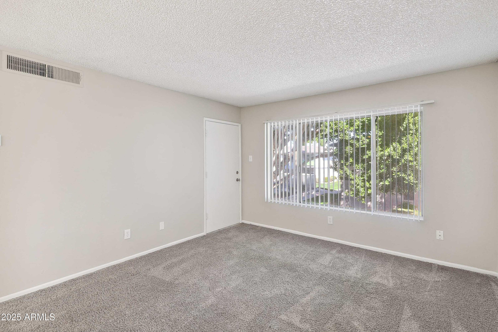 1620 W Southern Avenue - Photo 9
