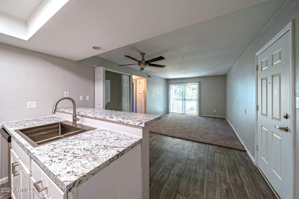 949 S Longmore Street - Photo 2