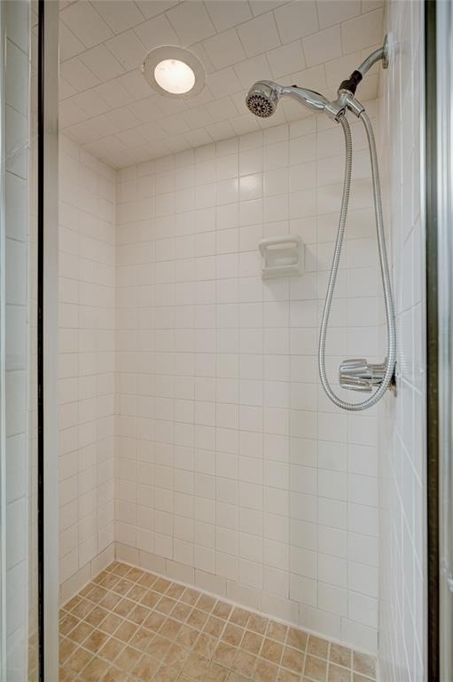 6325 Glenbrook Court - Photo 37
