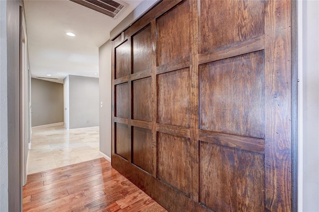 6325 Glenbrook Court - Photo 14