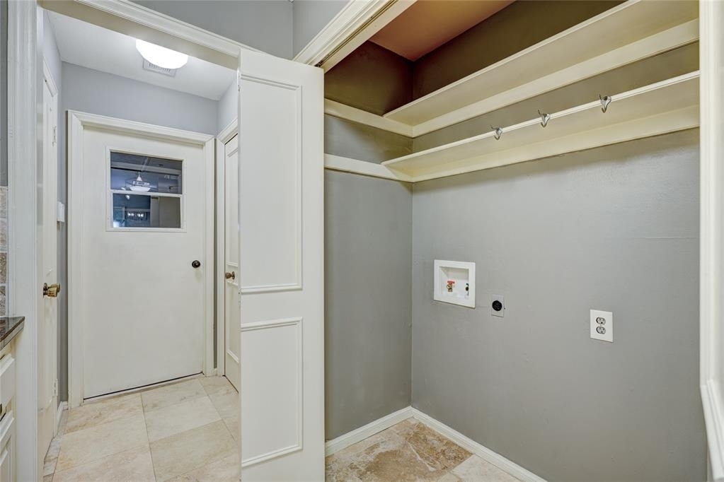 6325 Glenbrook Court - Photo 24